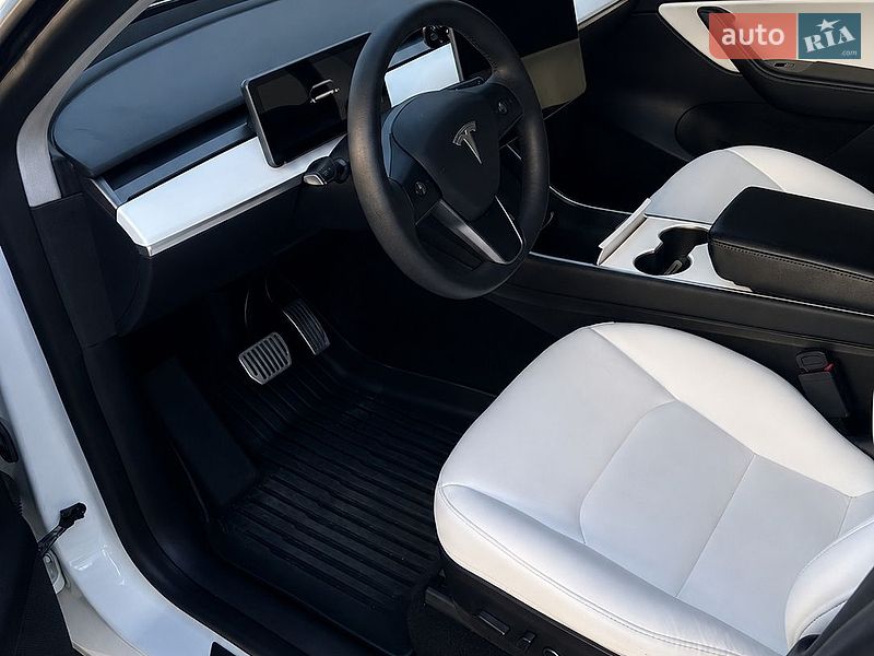 Позашляховик / Кросовер Tesla Model Y 2020 в Мукачевому фото 2 Позашляховик / Кросовер Tesla Model Y 2020 в Мукачевому