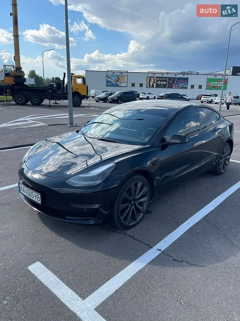 2022 Tesla Model Y - фото 1