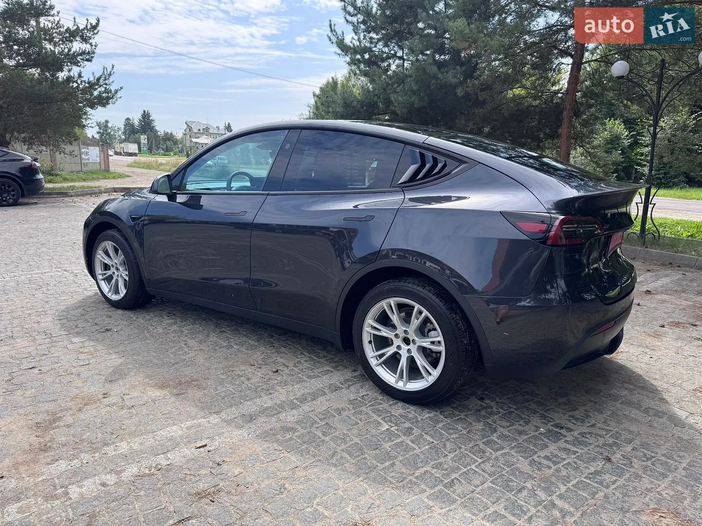 2024 Tesla Model Y - мініатюра 12