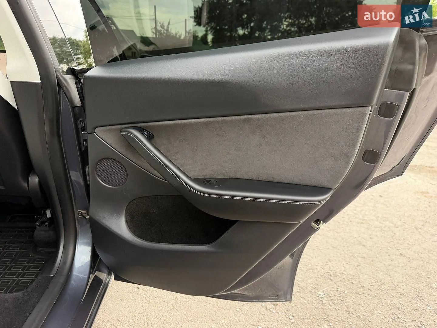 2022 Tesla Model Y - мініатюра 31