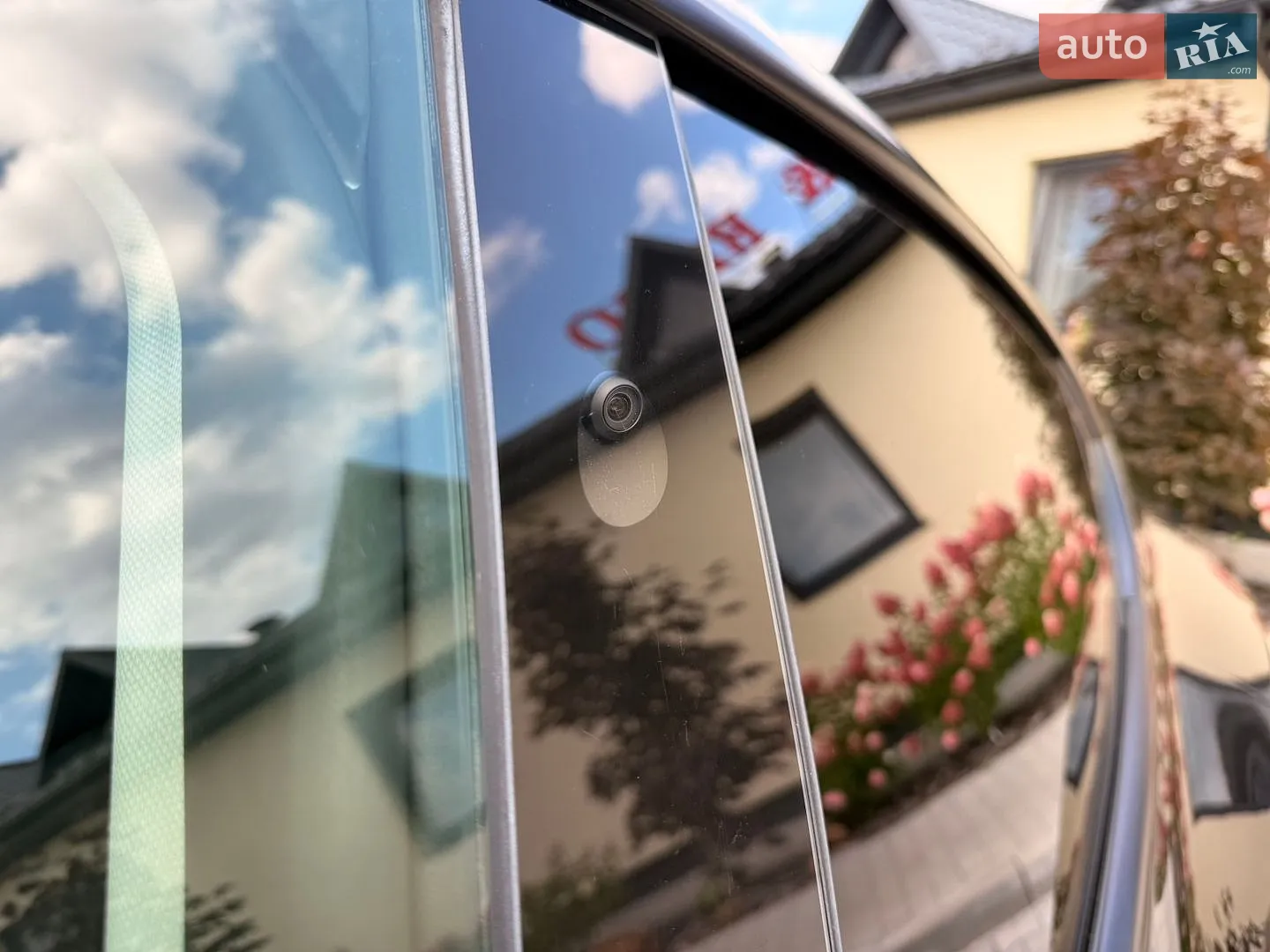 2024 Tesla Model Y - мініатюра 24