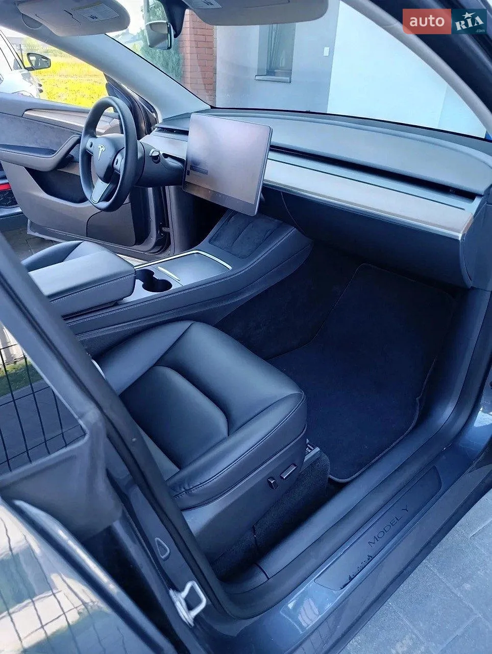 2023 Tesla Model Y - мініатюра 9