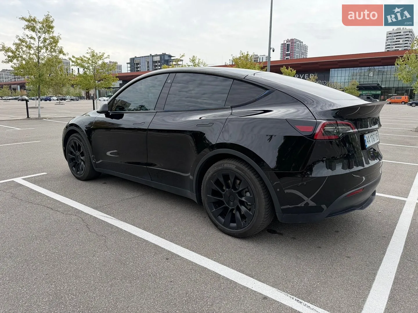 2022 Tesla Model Y - мініатюра 3