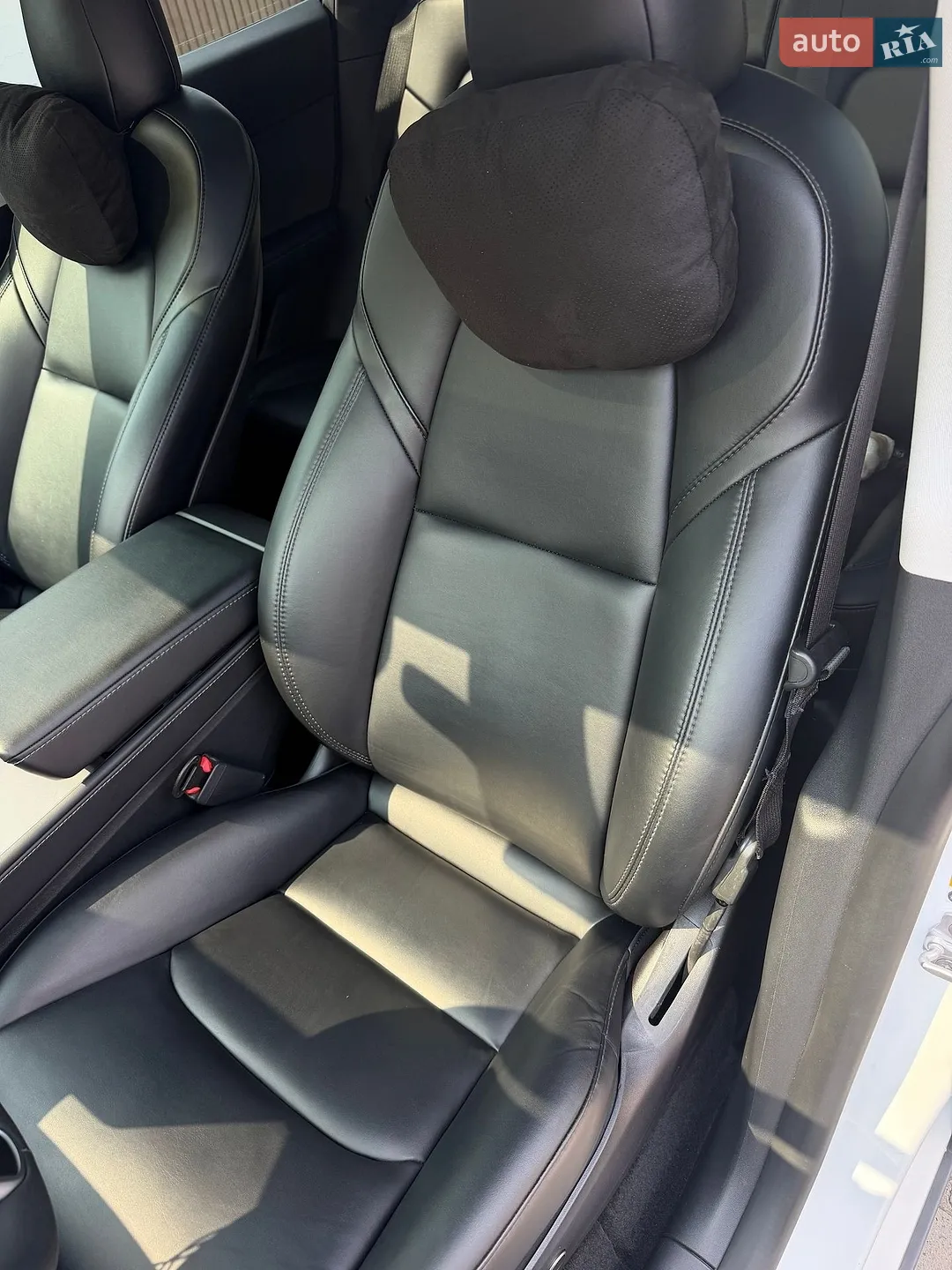 2022 Tesla Model Y - мініатюра 17