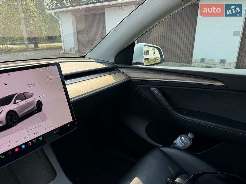 Позашляховик / Кросовер Tesla Model Y 2022 в Малині