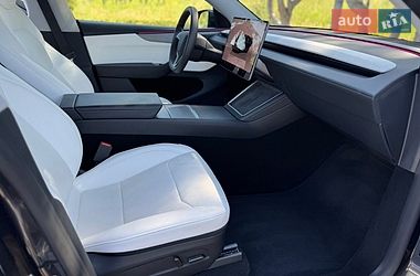 Позашляховик / Кросовер Tesla Model Y 2025 в Дніпрі