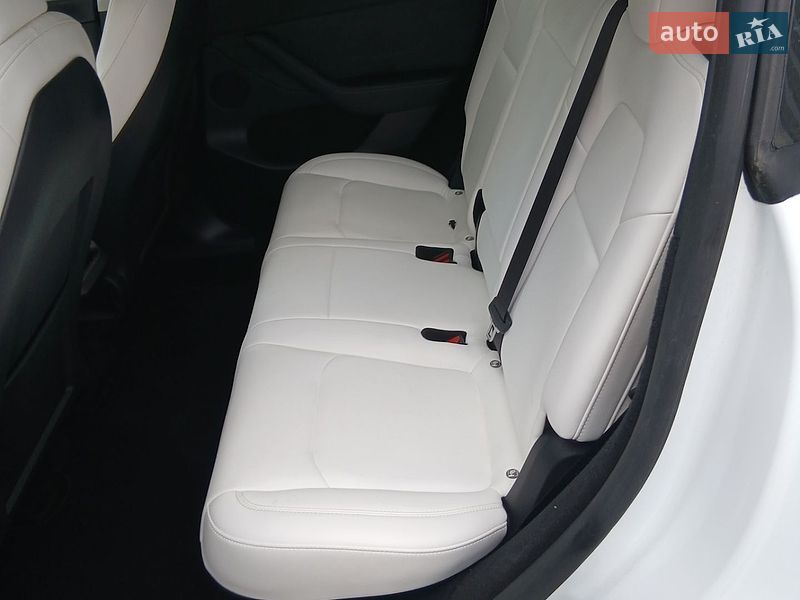 Позашляховик / Кросовер Tesla Model Y 2023 в Городку фото 13 Позашляховик / Кросовер Tesla Model Y 2023 в Городку