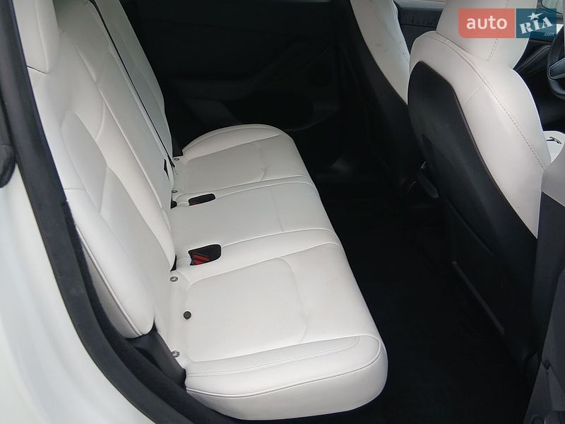 Позашляховик / Кросовер Tesla Model Y 2023 в Городку фото 15 Позашляховик / Кросовер Tesla Model Y 2023 в Городку