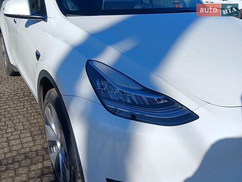 Внедорожник / Кроссовер Tesla Model Y 2022 в Полтаве