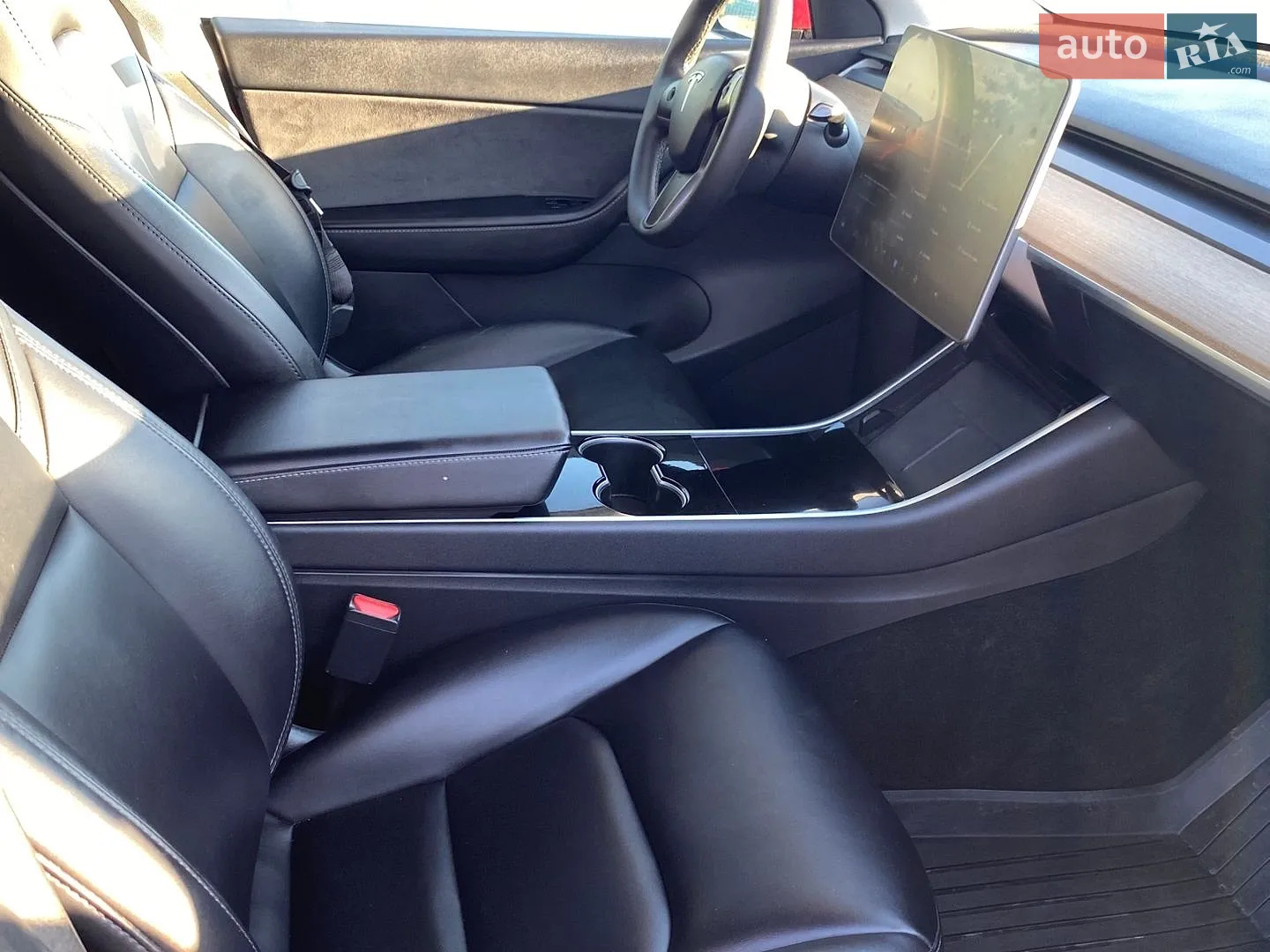 2020 Tesla Model Y - мініатюра 13