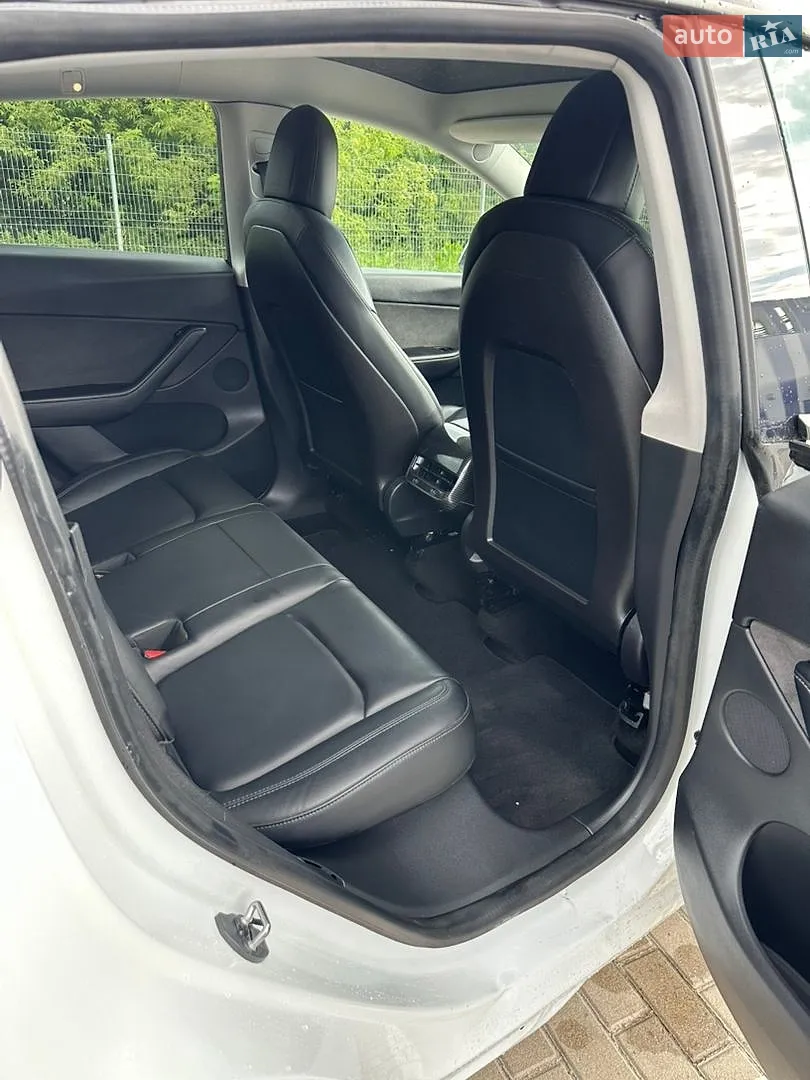 2020 Tesla Model Y - мініатюра 8