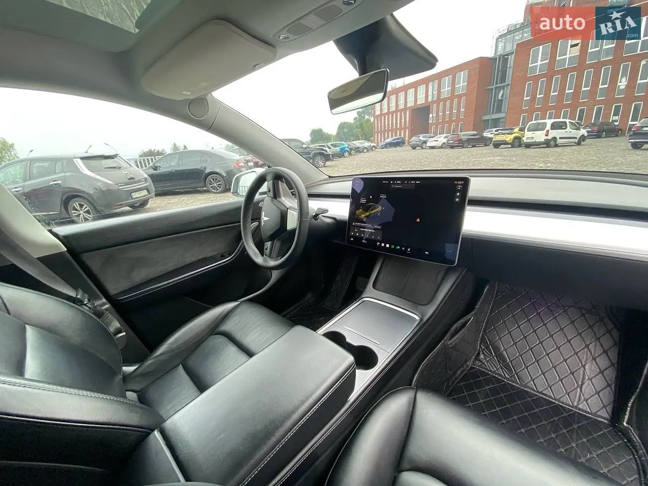 2021 Tesla Model Y - мініатюра 8