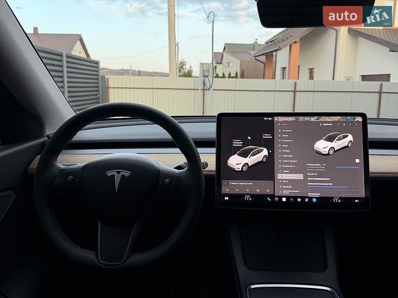Позашляховик / Кросовер Tesla Model Y 2021 в Івано-Франківську