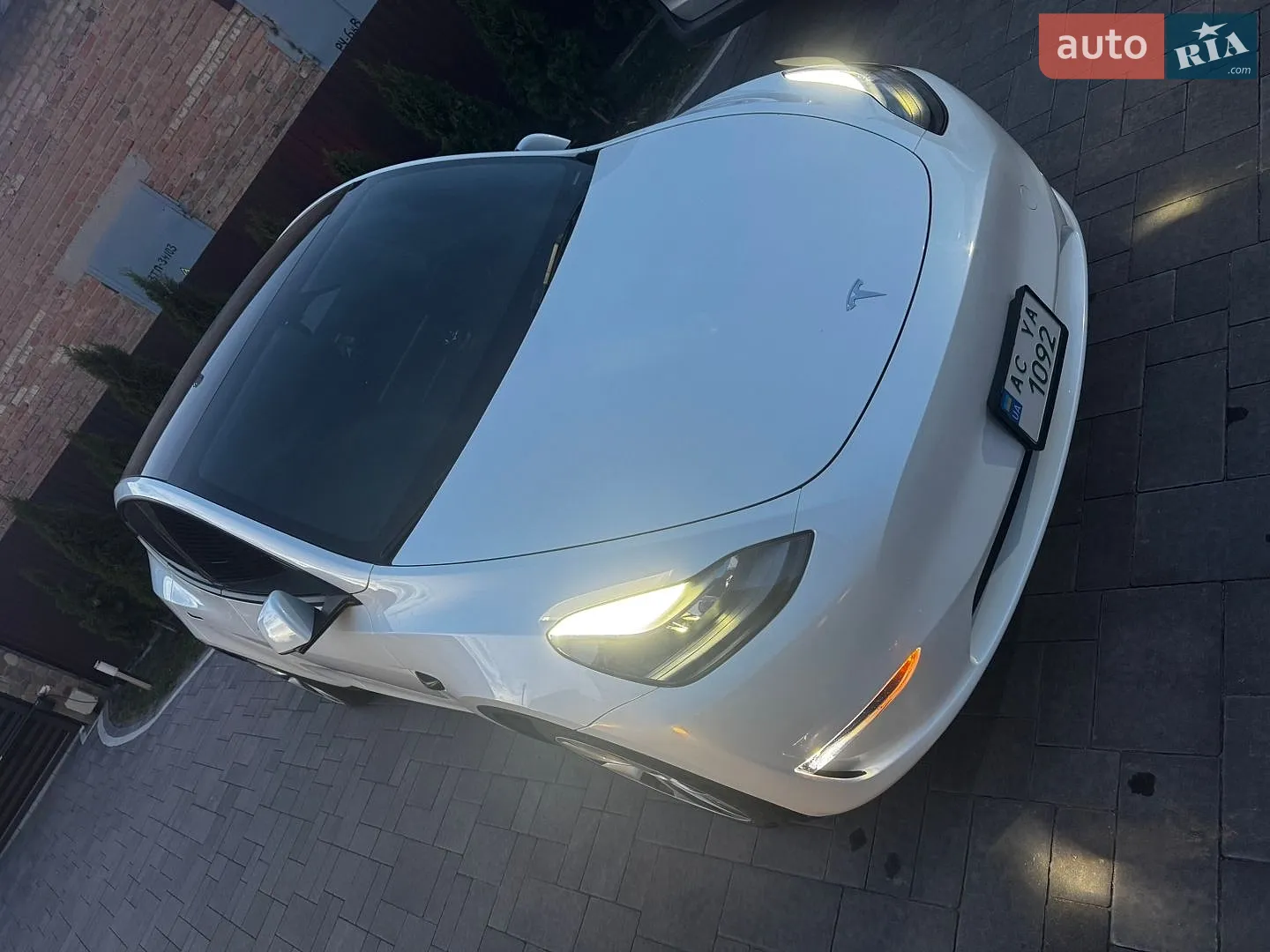 2023 Tesla Model Y - мініатюра 9