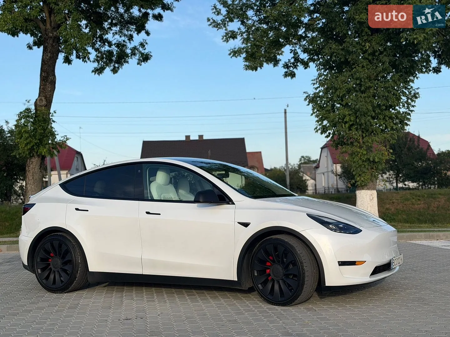 2022 Tesla Model Y - мініатюра 8