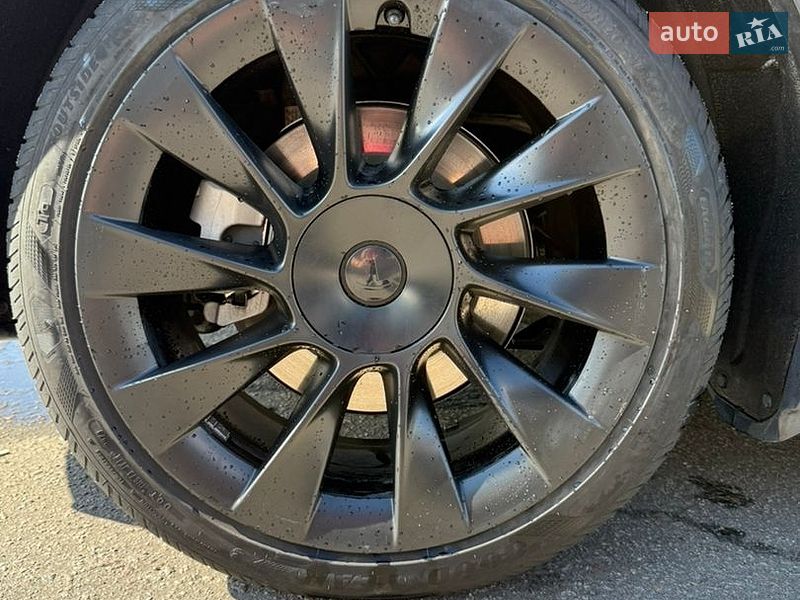 Позашляховик / Кросовер Tesla Model Y 2022 в Харкові фото 11 Позашляховик / Кросовер Tesla Model Y 2022 в Харкові