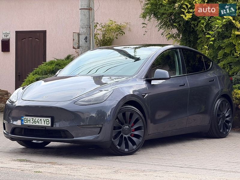 Позашляховик / Кросовер Tesla Model Y 2023 в Одесі
