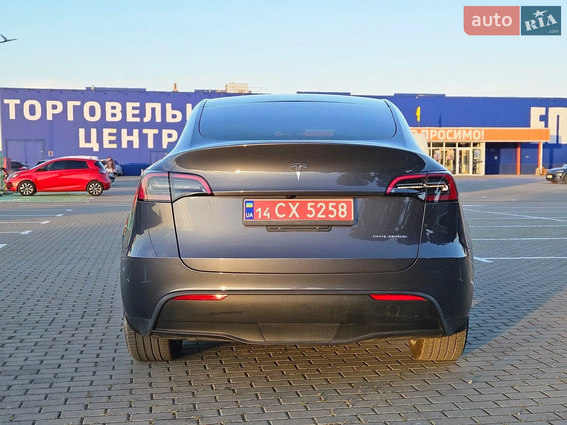 2023 Tesla Model Y - мініатюра 10