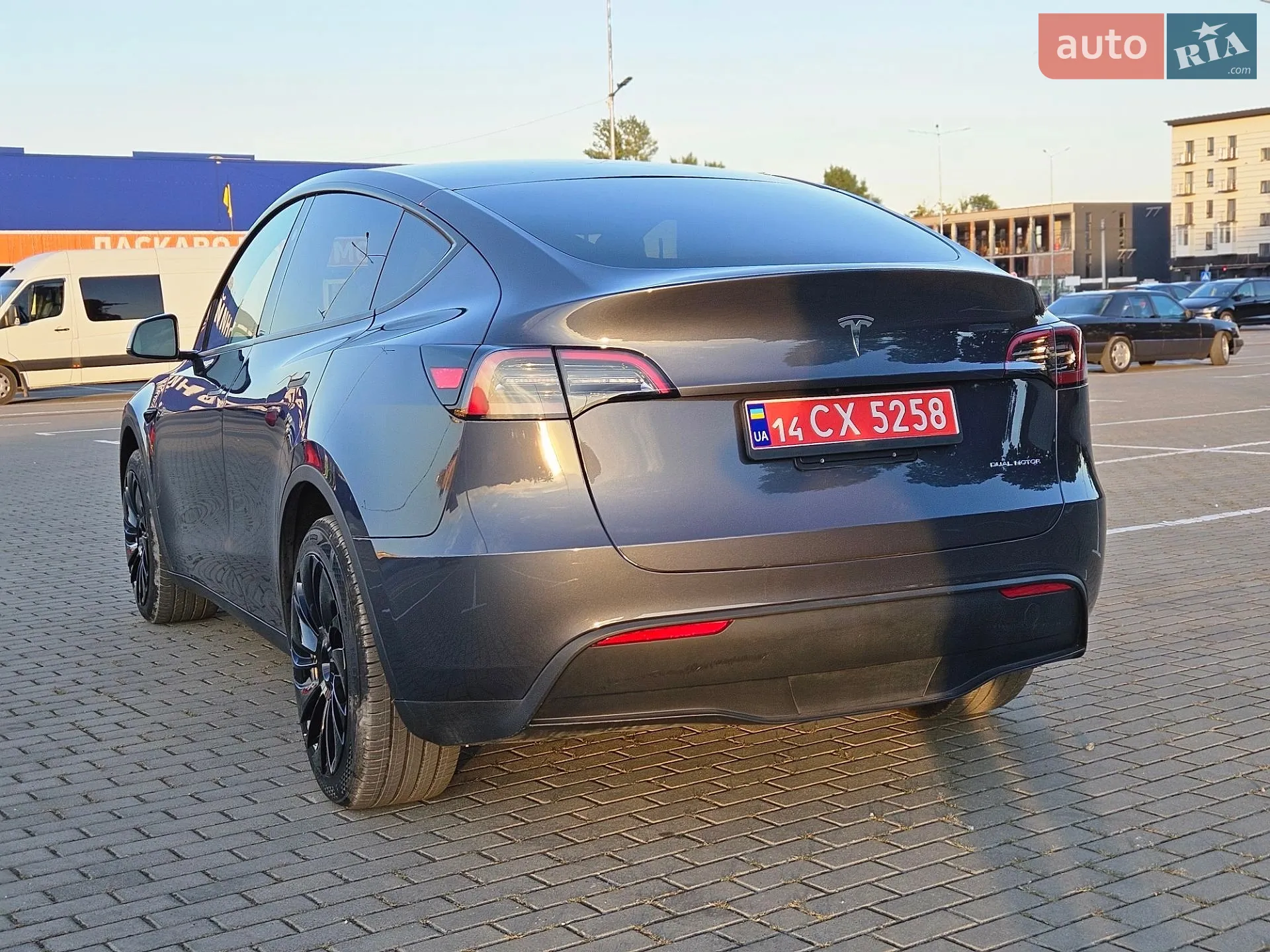 2023 Tesla Model Y - мініатюра 11