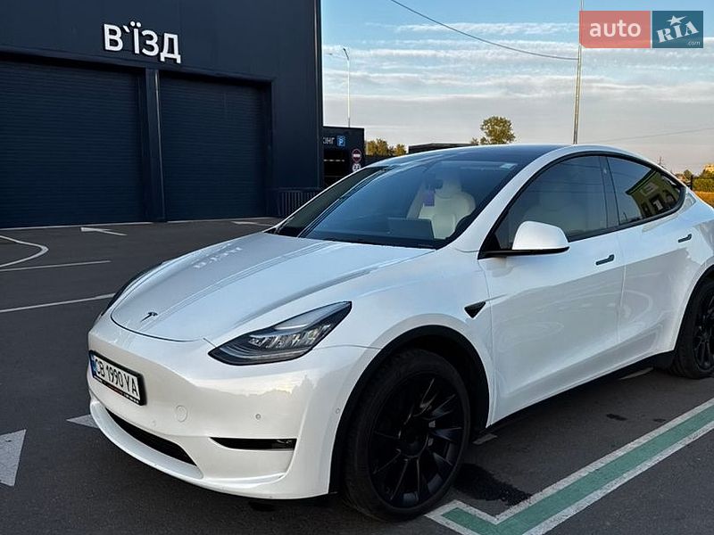 Внедорожник / Кроссовер Tesla Model Y 2022 в Чернигове