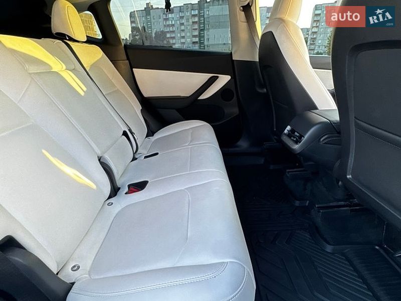 Внедорожник / Кроссовер Tesla Model Y 2022 в Чернигове