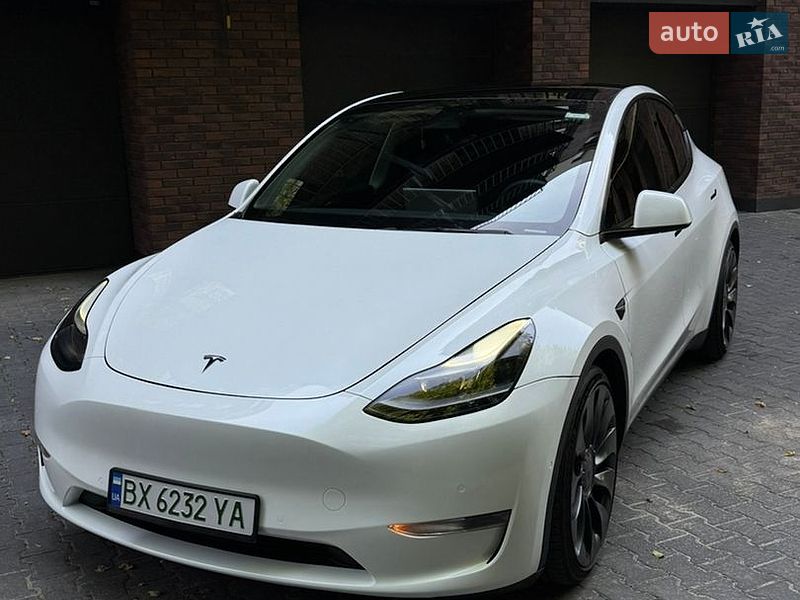 Позашляховик / Кросовер Tesla Model Y 2022 в Хмельницькому
