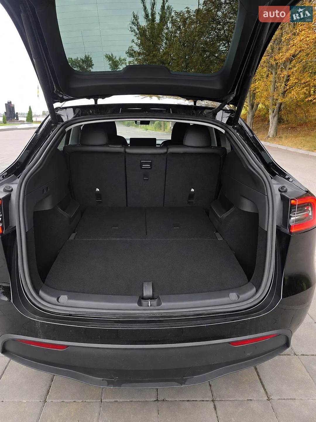 2024 Tesla Model Y - мініатюра 22