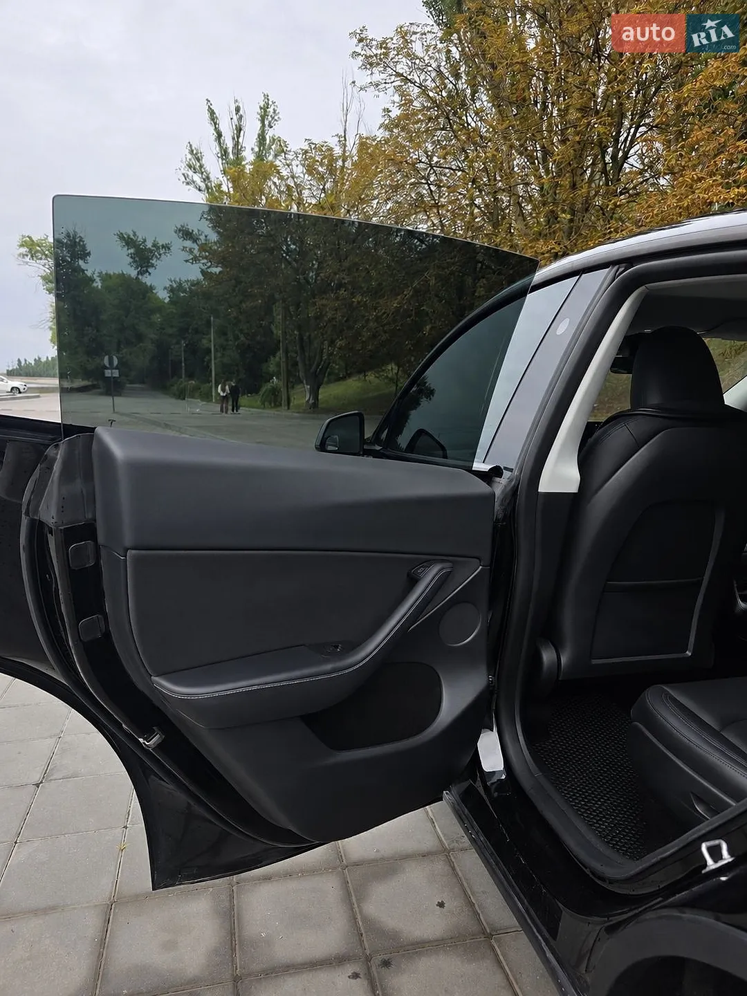 2024 Tesla Model Y - мініатюра 15