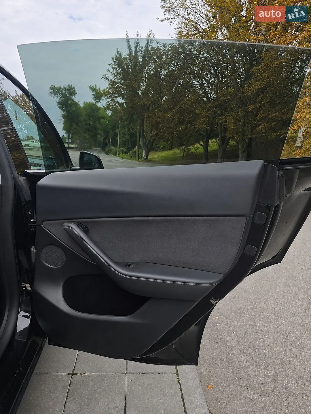 2024 Tesla Model Y - мініатюра 19