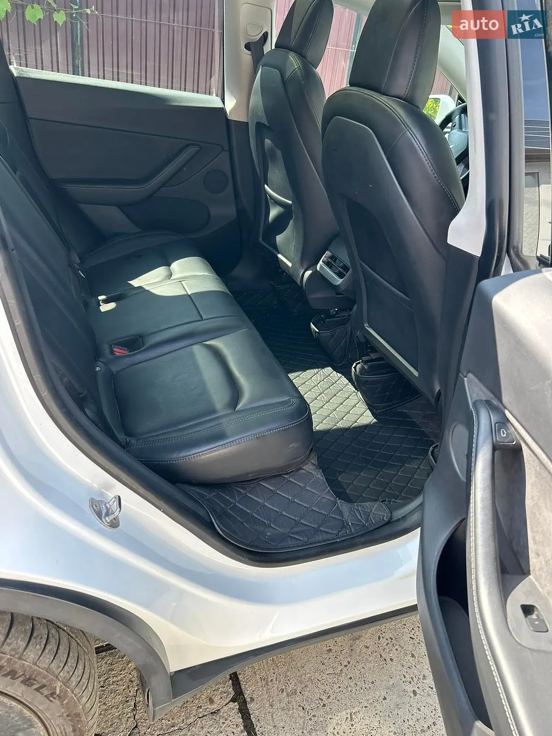 2021 Tesla Model Y - мініатюра 12