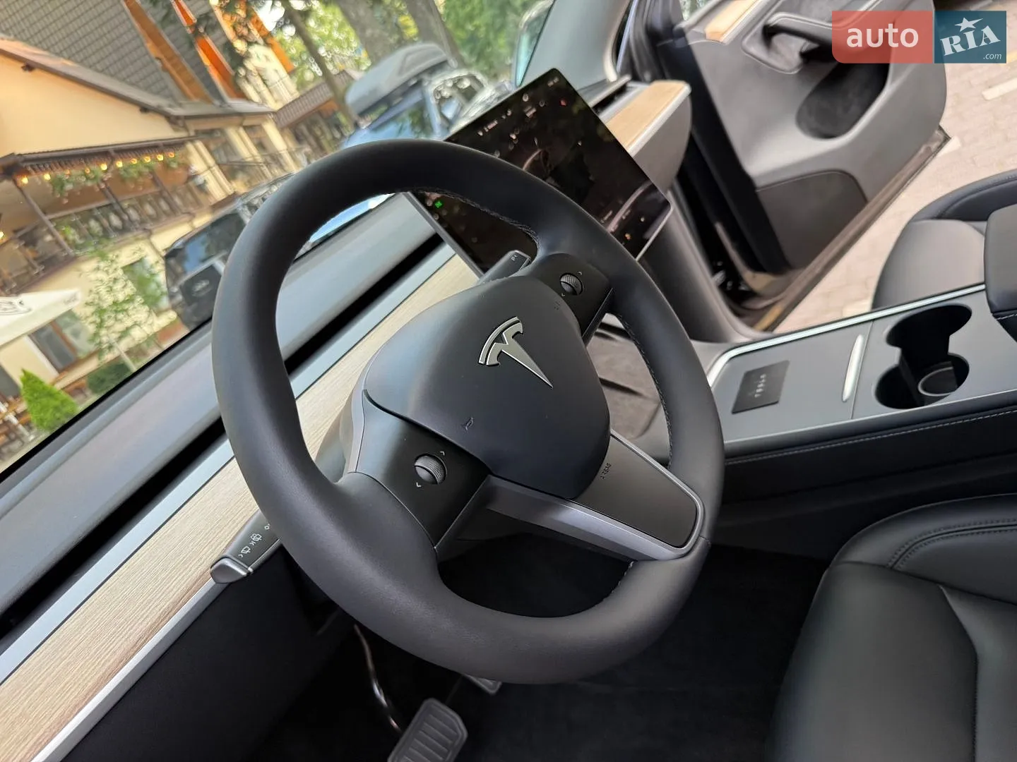 2024 Tesla Model Y - мініатюра 52