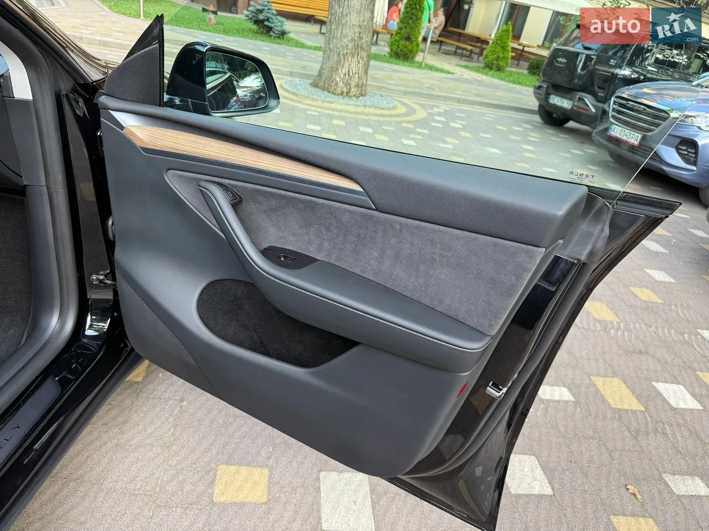2024 Tesla Model Y - мініатюра 77