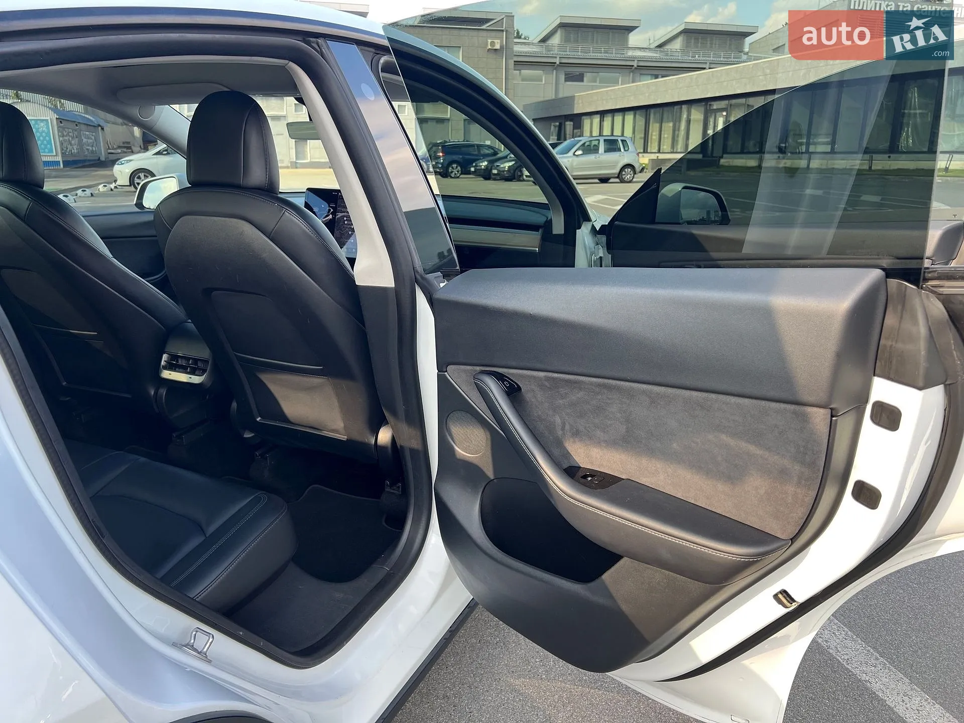 2021 Tesla Model Y - мініатюра 33