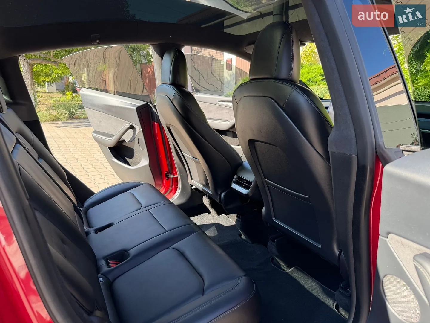 2023 Tesla Model Y - мініатюра 30