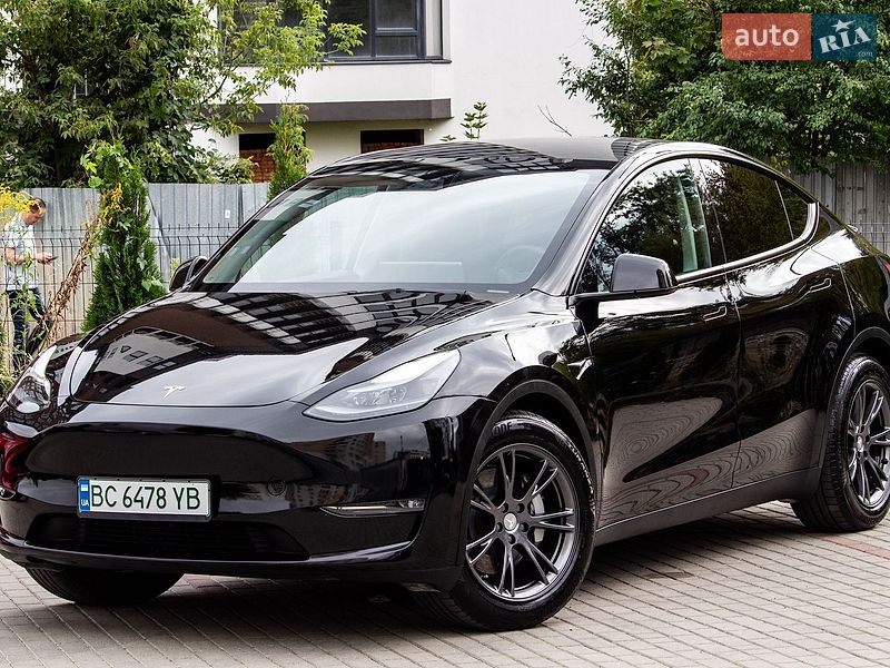 Позашляховик / Кросовер Tesla Model Y 2024 в Львові