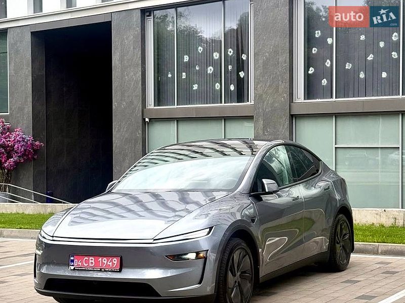 Внедорожник / Кроссовер Tesla Model Y 2025 в Днепре