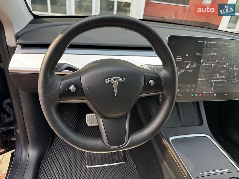 Внедорожник / Кроссовер Tesla Model Y 2021 в Кременчуге