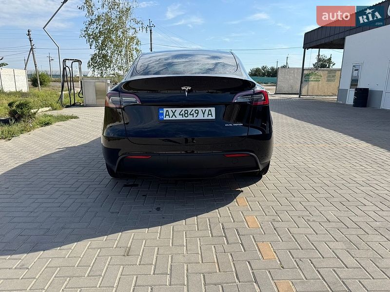 Позашляховик / Кросовер Tesla Model Y 2023 в Харкові