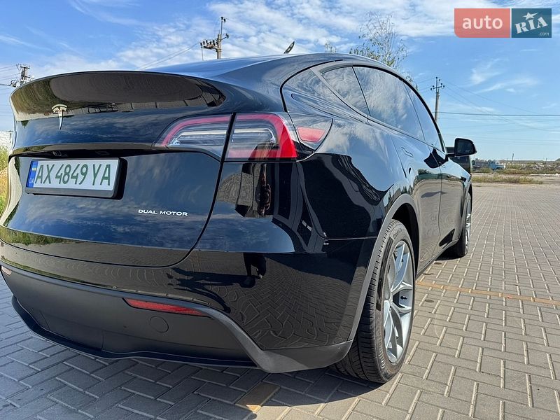 Позашляховик / Кросовер Tesla Model Y 2023 в Харкові