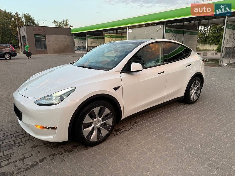 Внедорожник / Кроссовер Tesla Model Y 2023 в Ивано-Франковске фото 10 Внедорожник / Кроссовер Tesla Model Y 2023 в Ивано-Франковске