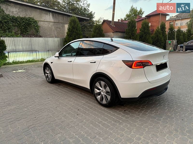Внедорожник / Кроссовер Tesla Model Y 2023 в Ивано-Франковске фото 11 Внедорожник / Кроссовер Tesla Model Y 2023 в Ивано-Франковске
