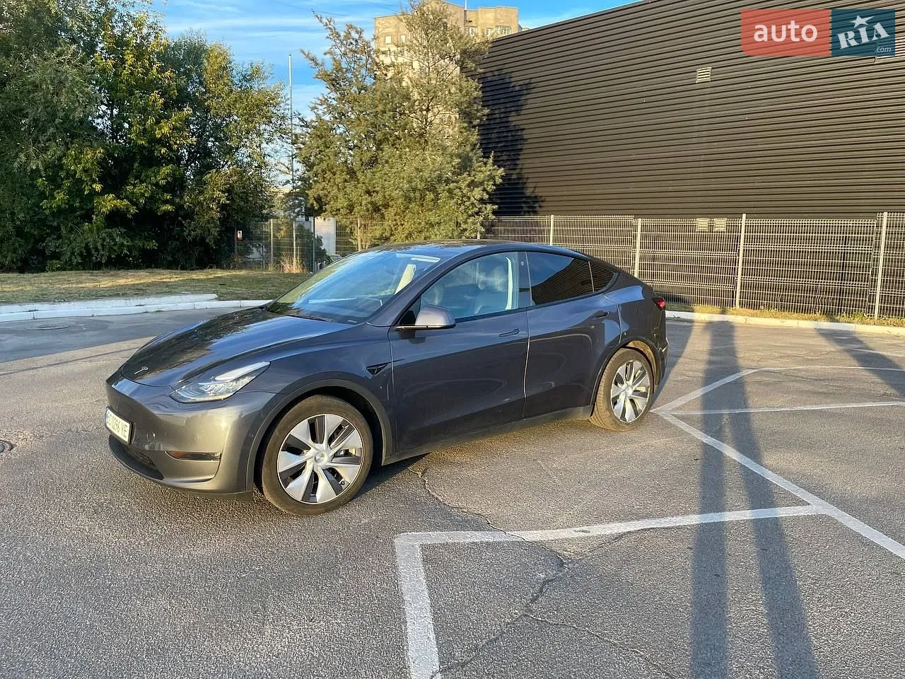 2021 Tesla Model Y - мініатюра 2