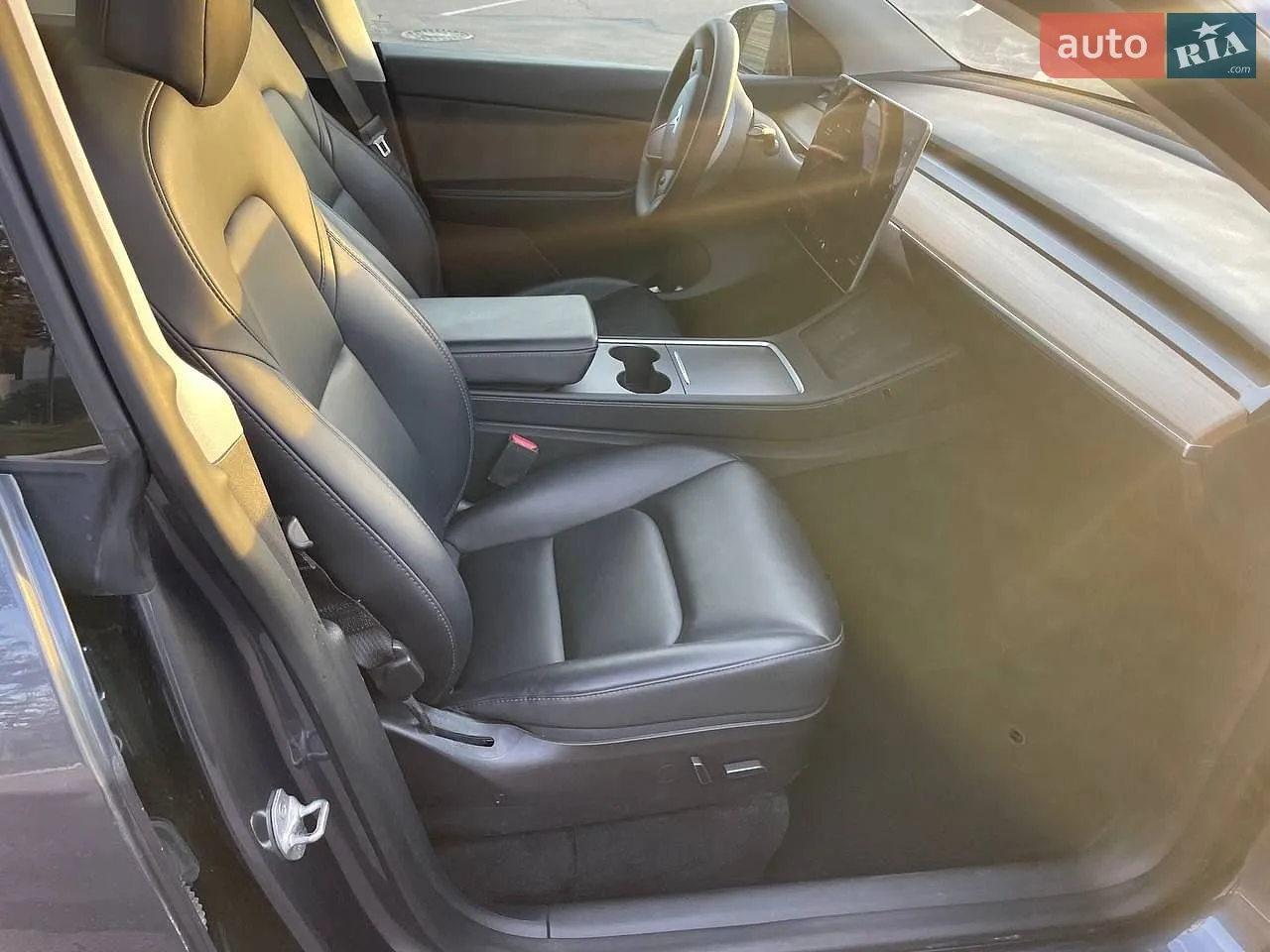 2021 Tesla Model Y - мініатюра 21