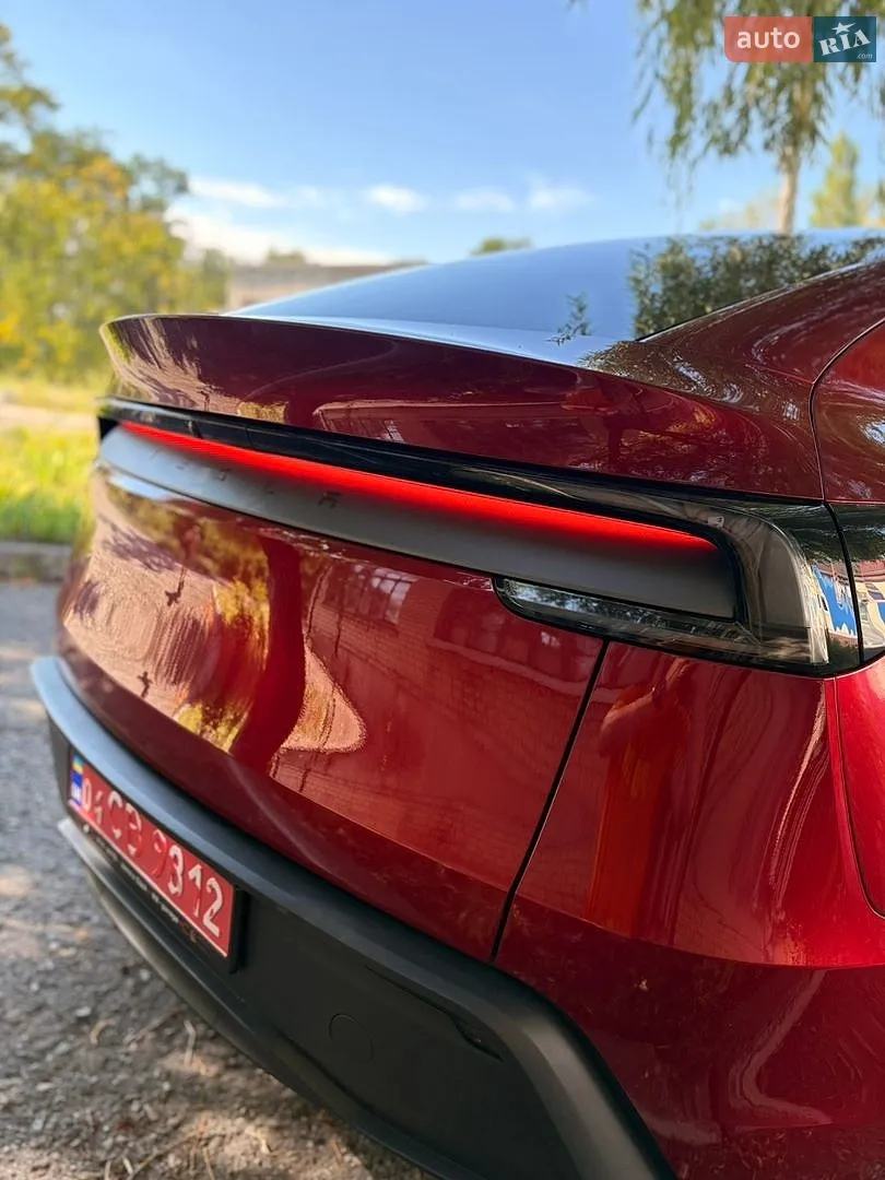 2025 Tesla Model Y - мініатюра 5