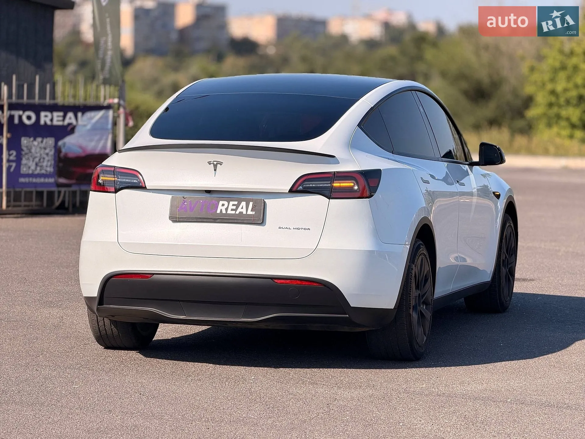 2023 Tesla Model Y - мініатюра 18