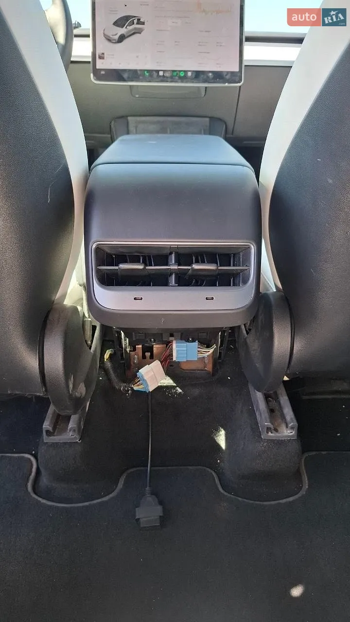2021 Tesla Model Y - мініатюра 6