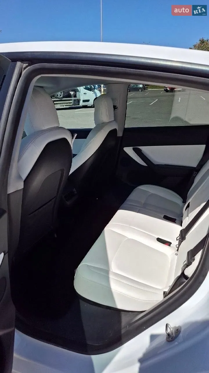 2021 Tesla Model Y - мініатюра 15