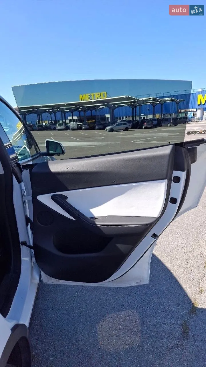 2021 Tesla Model Y - мініатюра 16