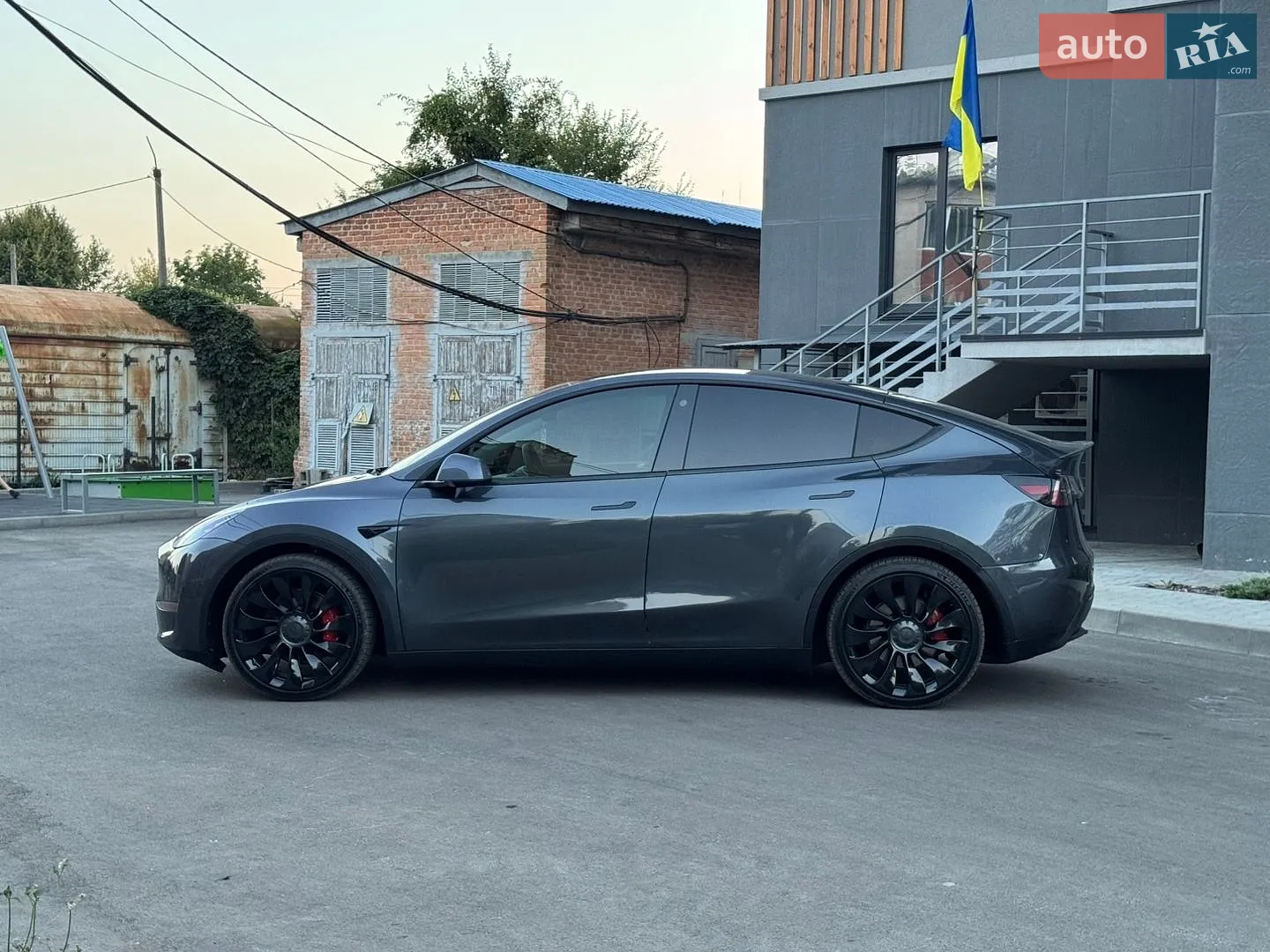 2021 Tesla Model Y - мініатюра 5