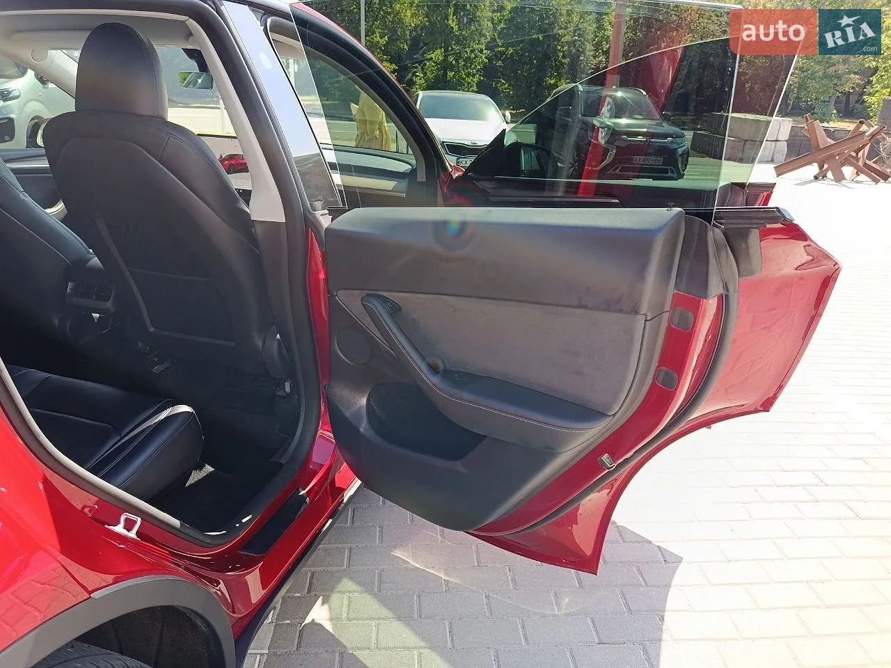 2024 Tesla Model Y - мініатюра 31